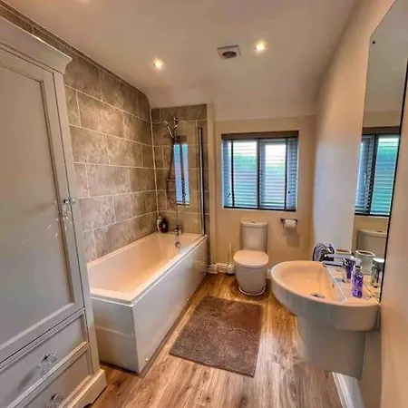 Snowdonia Retreat Villa Bangor  Exterior photo